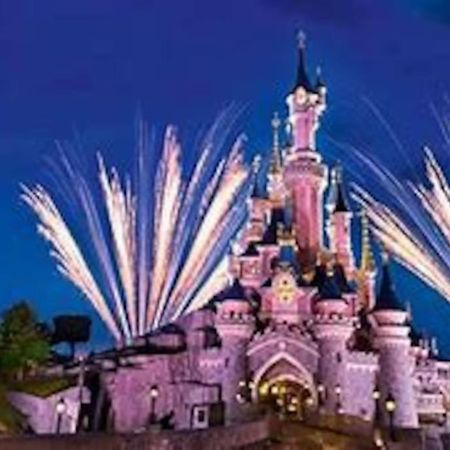 Proche Disney Et Paris - Studio Terrasse Et Parking Prive 몽테브랭 외부 사진